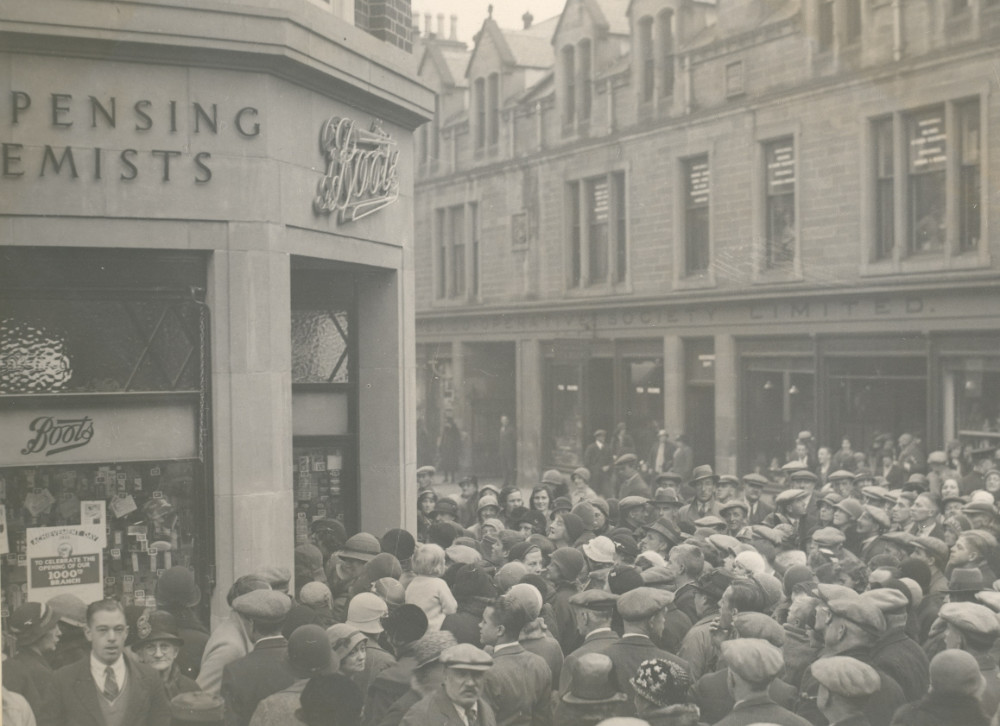 1933 1000th Store